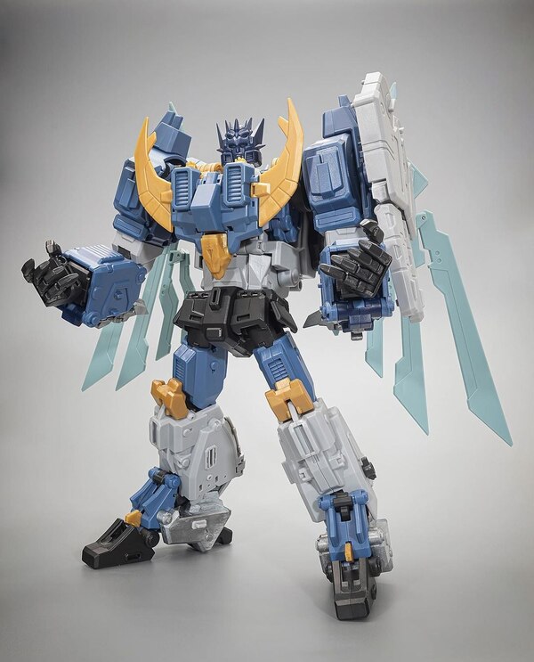 Mastermind Creations R 42 D Zef (Deathsaurus) Color Test Shot Image  (1 of 3)